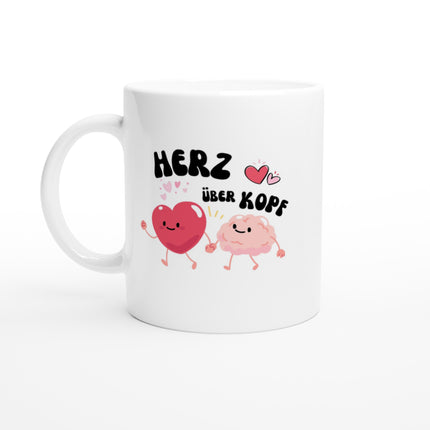 Weiße Keramiktasse mit hochwertigem, nachhaltigem Print-on-Demand-Motiv von melaniesouldesign, zeigt spirituelle Figuren.