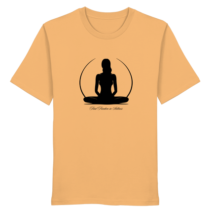Bio T-Shirt mit inspirierender Botschaft: Find Freedom in Stillness. 100% Bio-Baumwolle, fair produziert in Europa. Perfekt für Yoga, Meditation & Achtsamkeit. 180g/m².