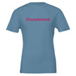 Unisex T-Shirt in Stahlblau aus hochwertiger Baumwolle mit pinkem 